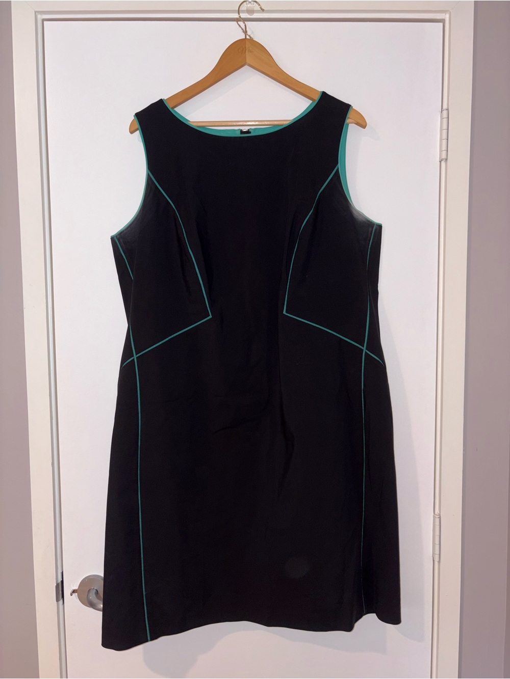 Sleeveless Black Shift Dress with Teal Piping